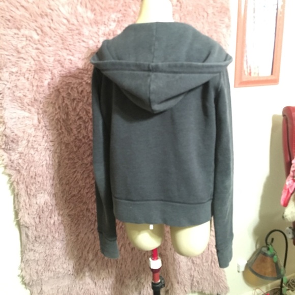 Victoria secret sweater - Picture 2 of 3